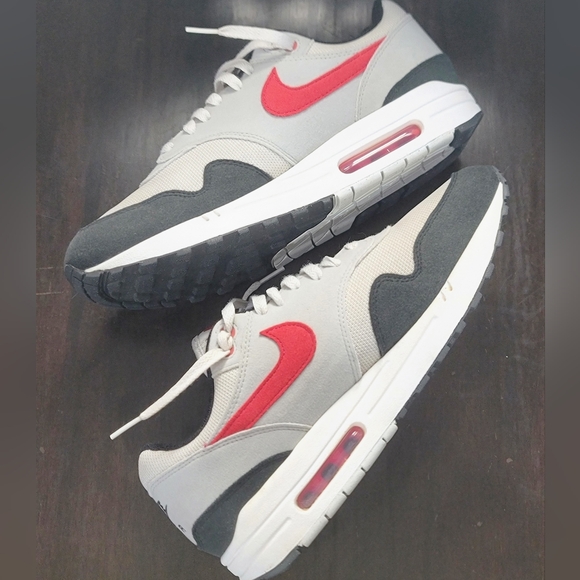 Nike Air Max 1 'Chilli' 2.0 Mens 9.5 Great Cond Fast Shipper - Picture 6 of 9